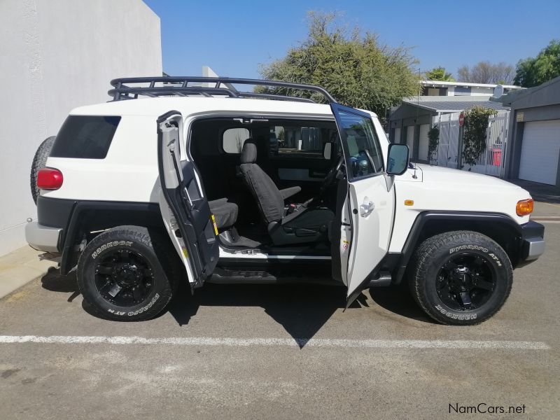 Toyota FJ Cruiser 4.0 V6 4x4 in Namibia