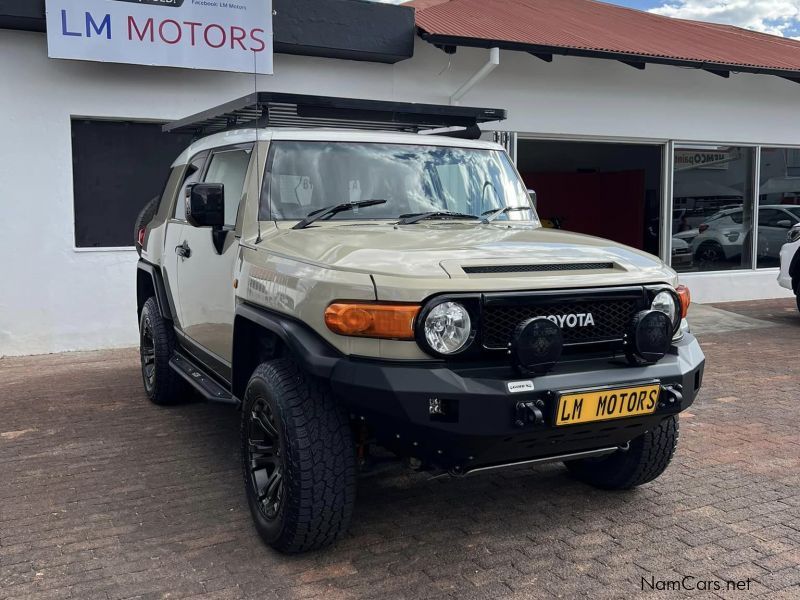 Toyota FJ Cruiser 4.0 V6 Auto in Namibia