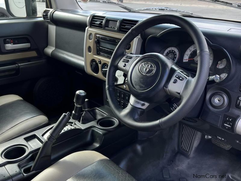 Toyota FJ Cruiser 4.0 V6 Auto in Namibia