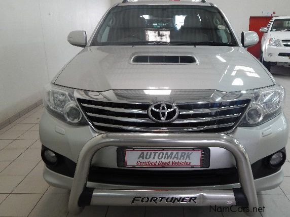 Toyota FORTUNER 3.0D-4D 4X4 A/T in Namibia