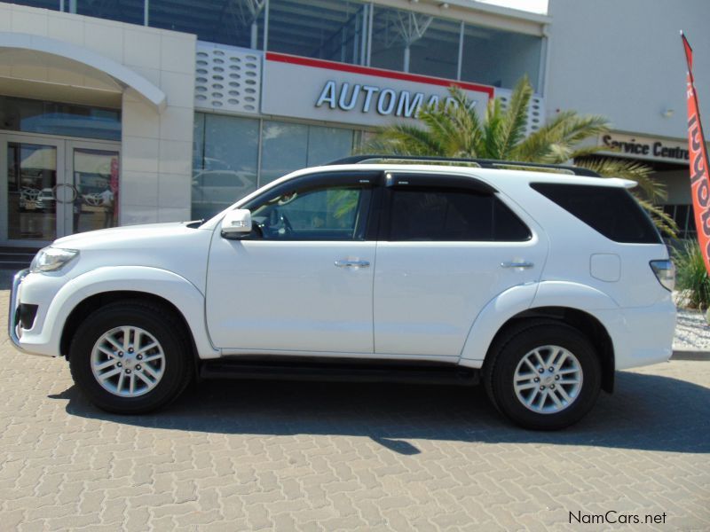 Toyota FORTUNER 4.0 P V6 4X4 in Namibia