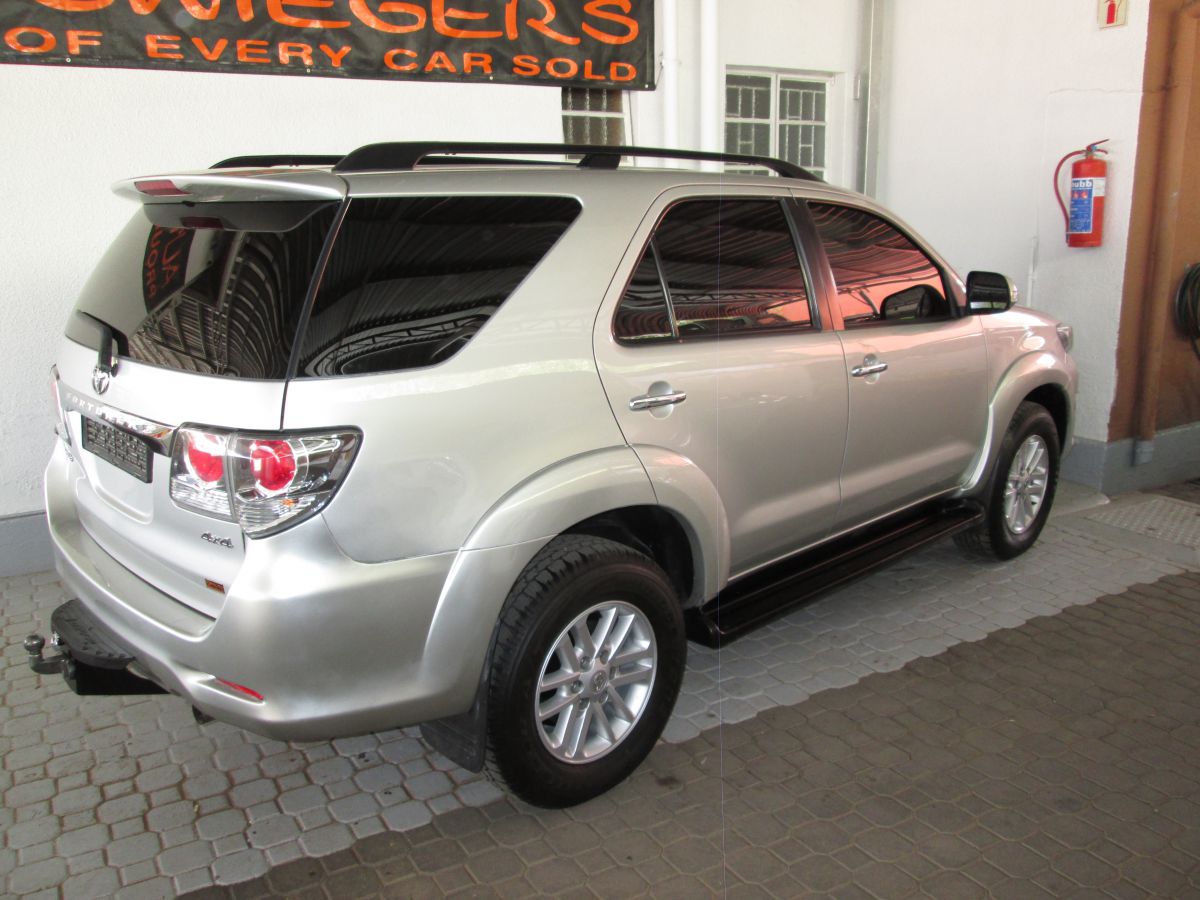 Toyota Fortuner 3.0 D4D 4x4 A/T in Namibia