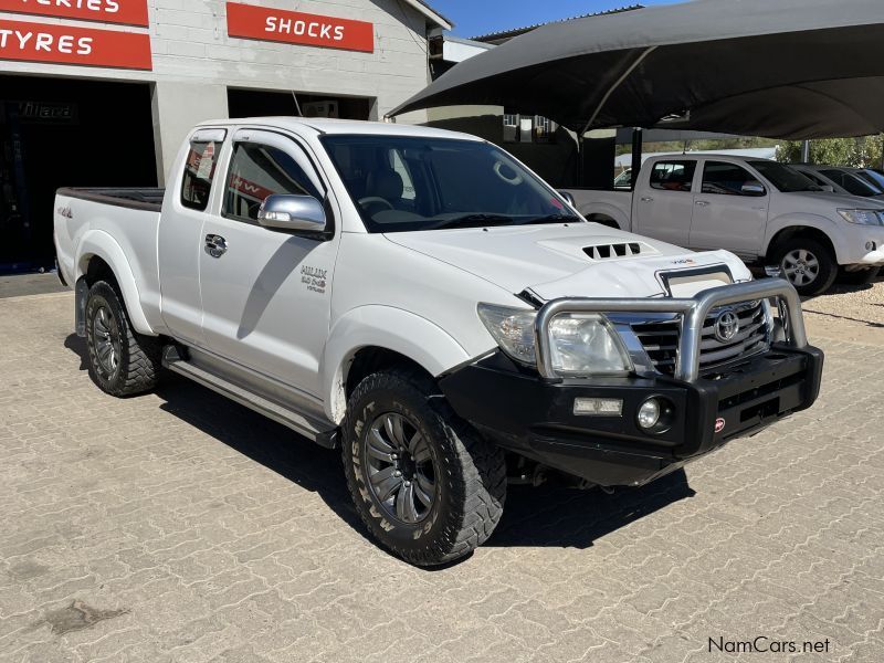 Toyota Hilux 3.0 D-4D VIGO P/U E/C M/t 4X4 in Namibia