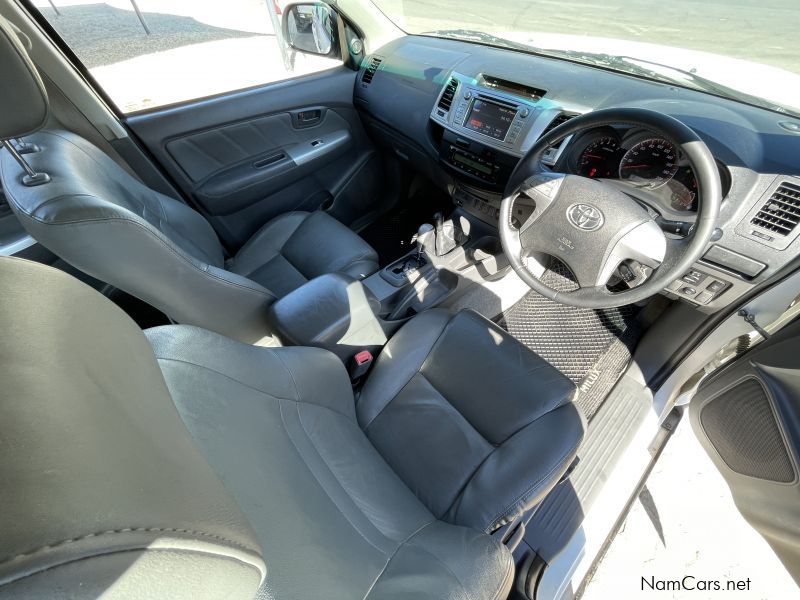 Toyota Hilux 4.0 V6 4X4 HERITAGE in Namibia