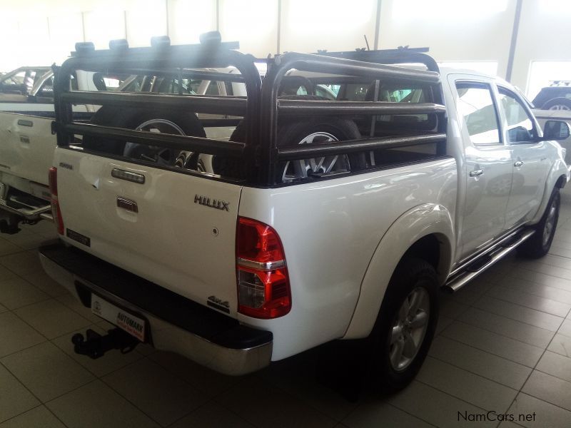 Toyota Hilux 4.0 V6 D/Cab Auto 4x4 in Namibia