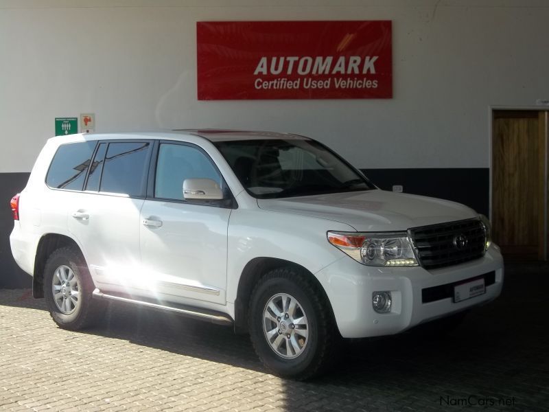 Used Toyota LAND CRUISER 200 V8 2012 LAND CRUISER 200 V8 for sale Windhoek Toyota LAND