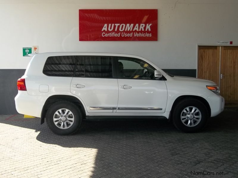 Used Toyota LAND CRUISER 200 V8 2012 LAND CRUISER 200 V8 for sale Windhoek Toyota LAND