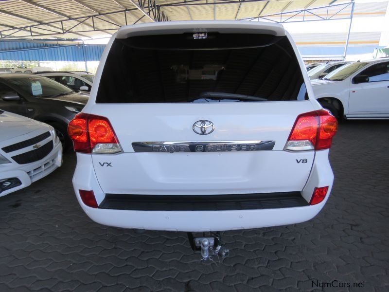 Toyota LANDCRUISER 200 SERIES 4.6 V8 PETROL in Namibia