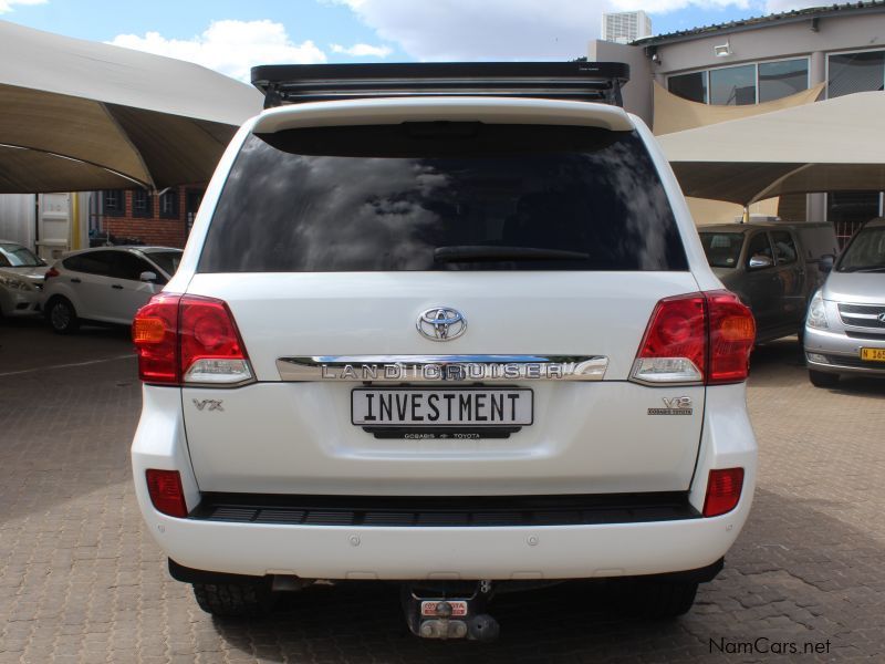 Toyota LANDCRUISER 200SERIES 4.5V8 DIESEL VX in Namibia