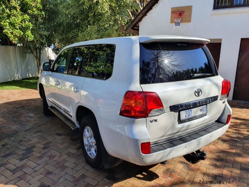 Toyota LANDCRUISER VX 200 V8 D in Namibia