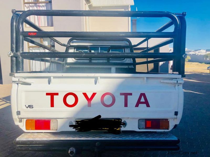 Toyota Land Cruiser  V6 in Namibia
