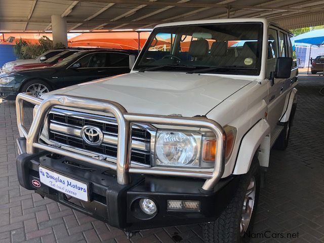 Toyota Land Cruiser 76 4.2 D Station Wagon in Namibia