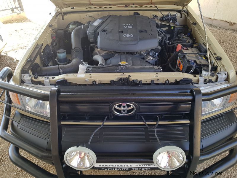 Toyota Land Cruiser Pick Up V6 4.0 S/Cab 4x4 in Namibia