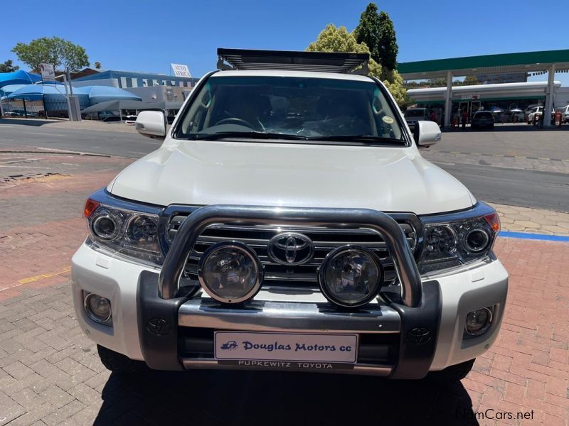 Toyota LandCruiser 200 V8 4.6 VX A/T in Namibia