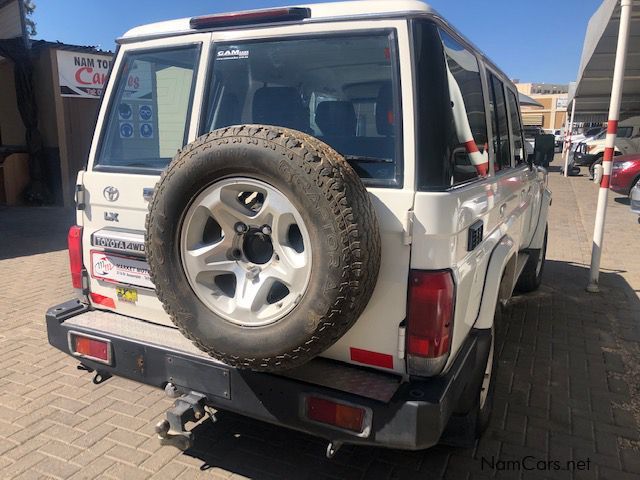 Toyota Landcruiser 76 4.2D in Namibia