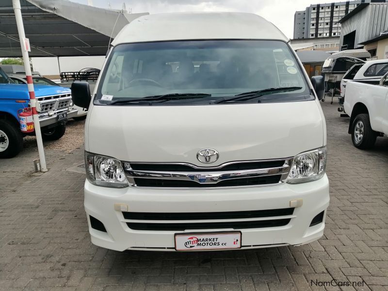 Toyota Quantum 2.7 14 Seater in Namibia