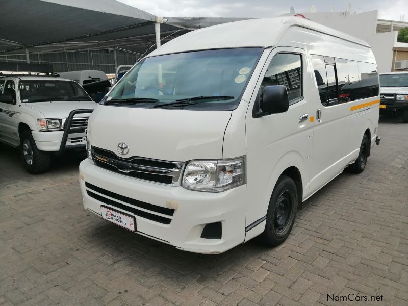 Toyota Quantum 2.7 14 Seater in Namibia