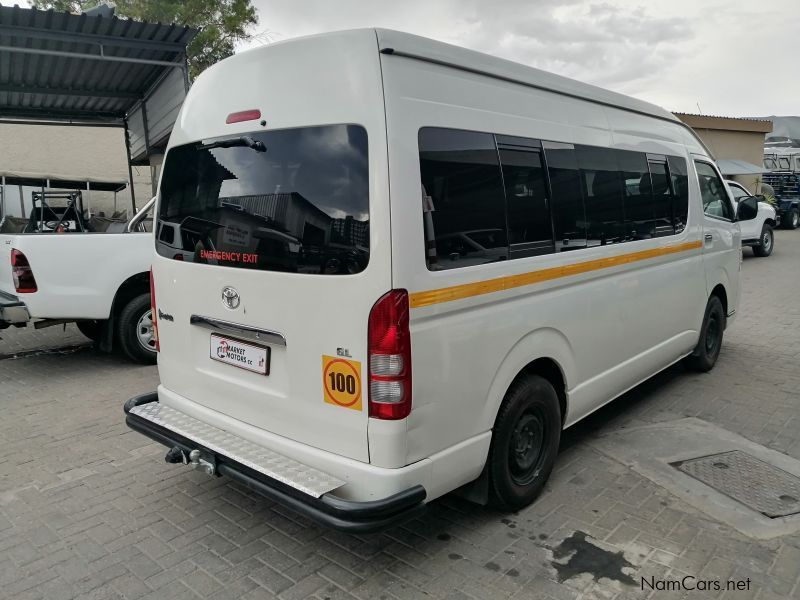 Toyota Quantum 2.7 14 Seater in Namibia