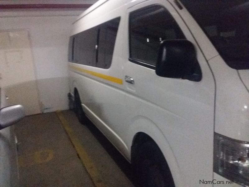 Toyota Quantum 2.7 14 Seater Bus 11 in Namibia