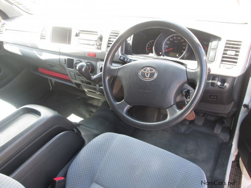 Toyota Quantum D4D 14 Seater in Namibia