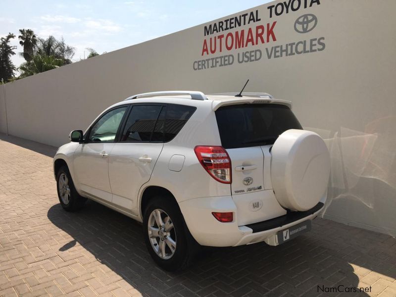 Toyota RAV4 2.0 VX Petrol A/T in Namibia