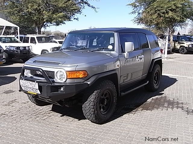 Toyota TOYOTA F J CRUISER 4.0 V6 4X4 in Namibia