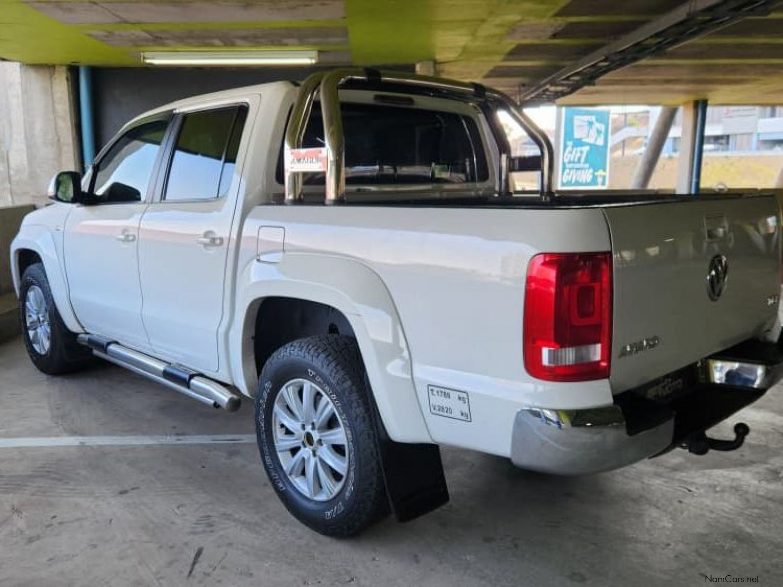 Volkswagen Amarok 2.0BiTdi Highline 132kw D/C P/U in Namibia