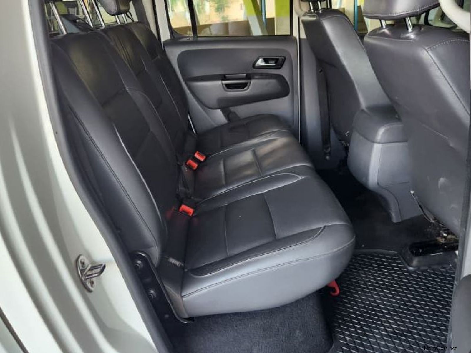 Volkswagen Amarok 2.0BiTdi Highline 132kw D/C P/U in Namibia