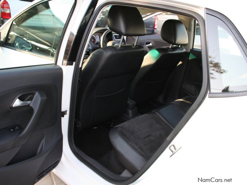 Volkswagen Polo 1.6 comfortline manual 5 door in Namibia