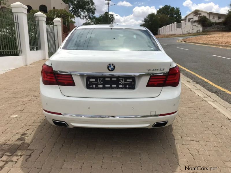 BMW 740LI in Namibia