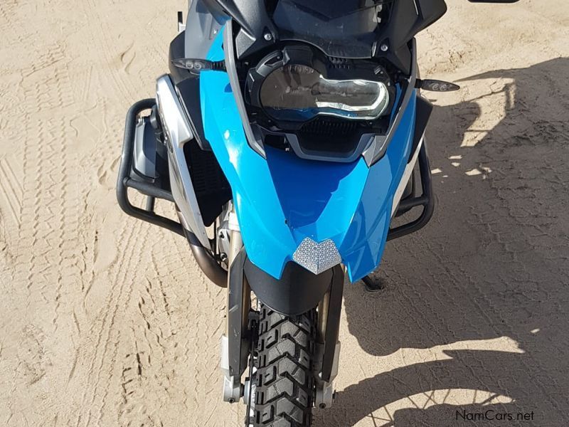 BMW GS 1200 in Namibia