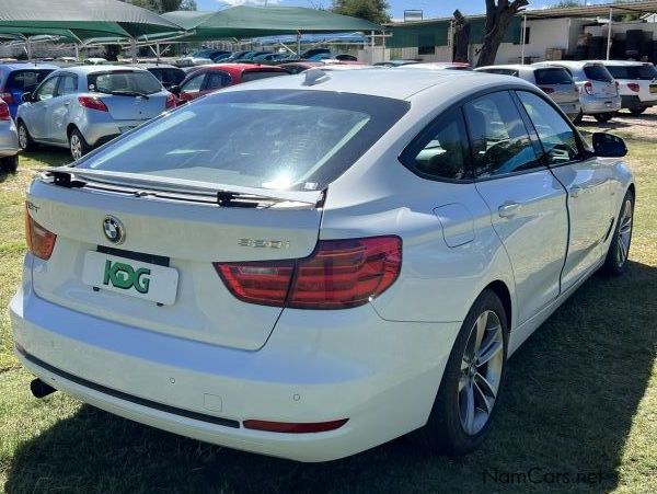 BMW GT 320i in Namibia