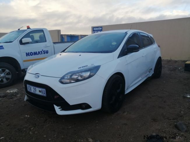 Ford Focus 2.0 ST1 GTDI in Namibia