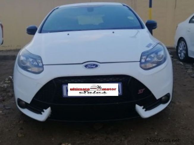 Ford Focus 2.0 ST1 GTDI in Namibia