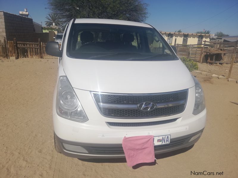 Hyundai H1 2.4 petrol in Namibia