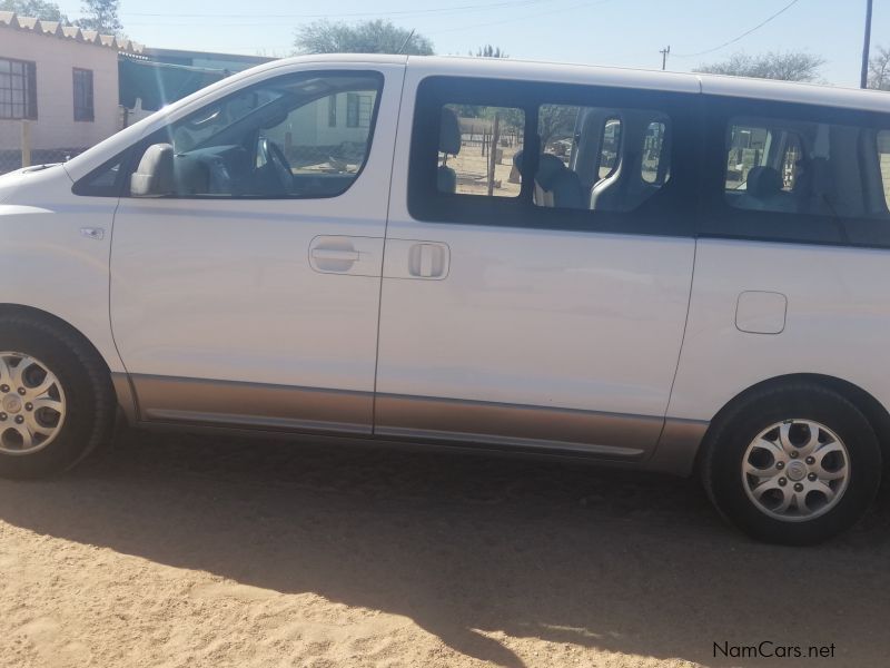 Hyundai H1 2.4 petrol in Namibia