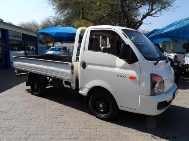 Hyundai H100 2.6 Drop Sides in Namibia