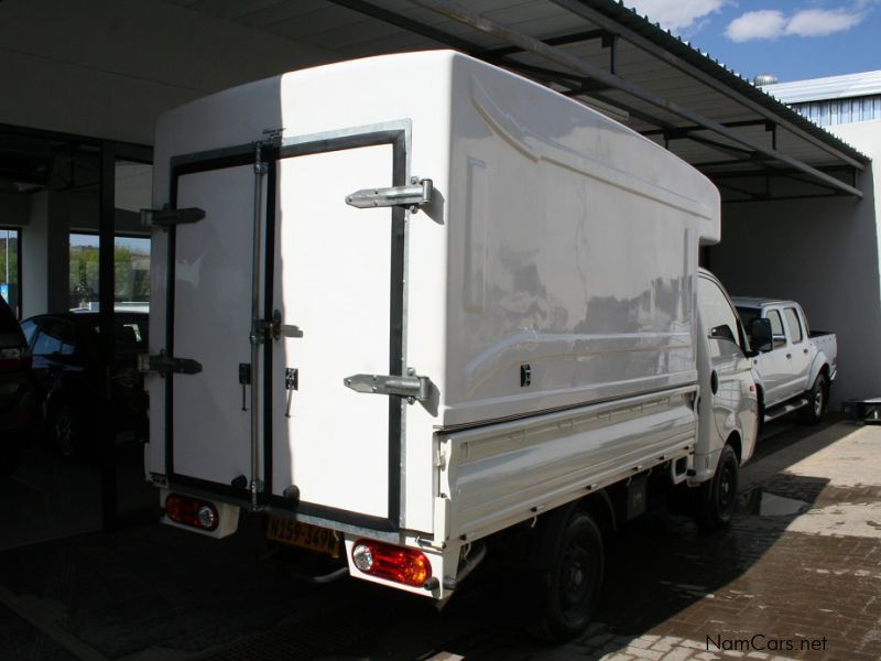 Hyundai H100 2.6 dropside & Canopy in Namibia