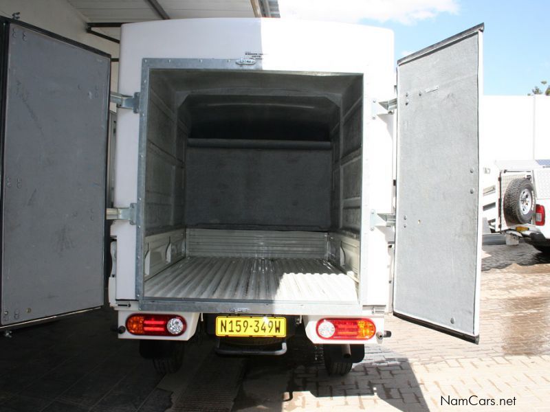 Hyundai H100 2.6 dropside & Canopy in Namibia