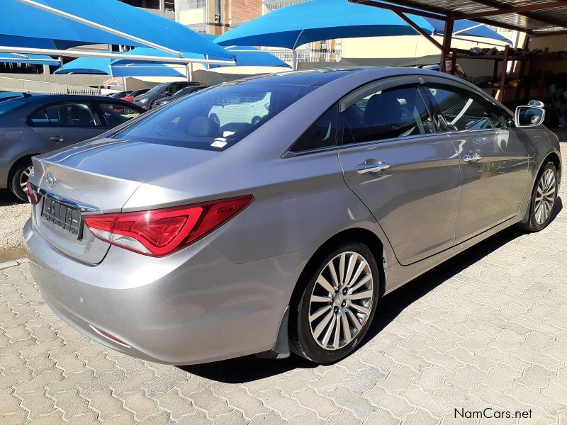 Hyundai i45 in Namibia