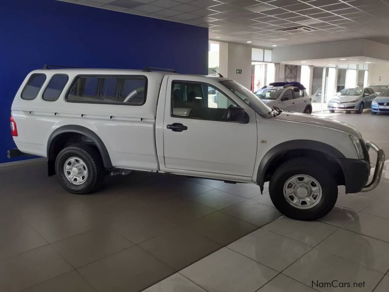 Isuzu KB 240 Fleetside S/C 4x2 in Namibia