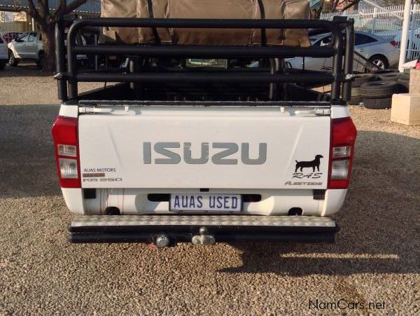 Isuzu KB 250 D-TEQ Base Single Cab in Namibia