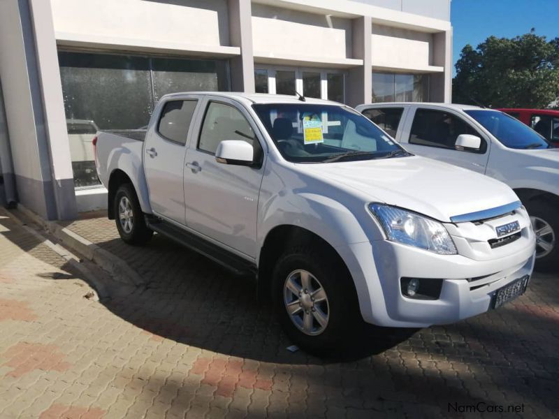 Isuzu KB 250 D-TEQ D/CAB 4x4 LE in Namibia