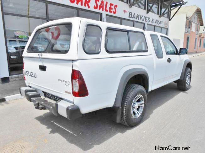 Isuzu KB 250 DTEQ LE E/Cab in Namibia