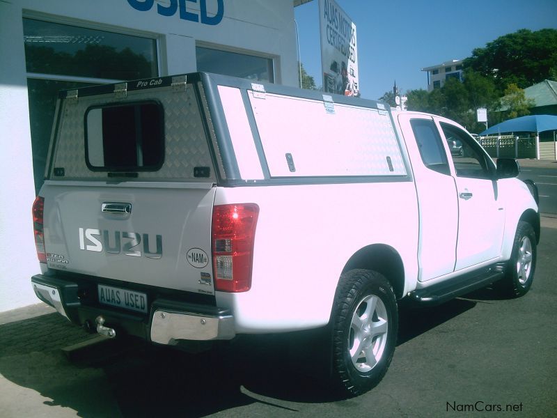 Isuzu KB 300 E/CAB 4X4 in Namibia