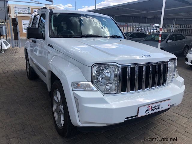 Jeep Cherokee 3.7 v6 A/T Ltd in Namibia