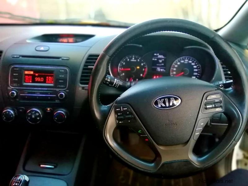 Kia Cerato 1.6i Hatchback in Namibia