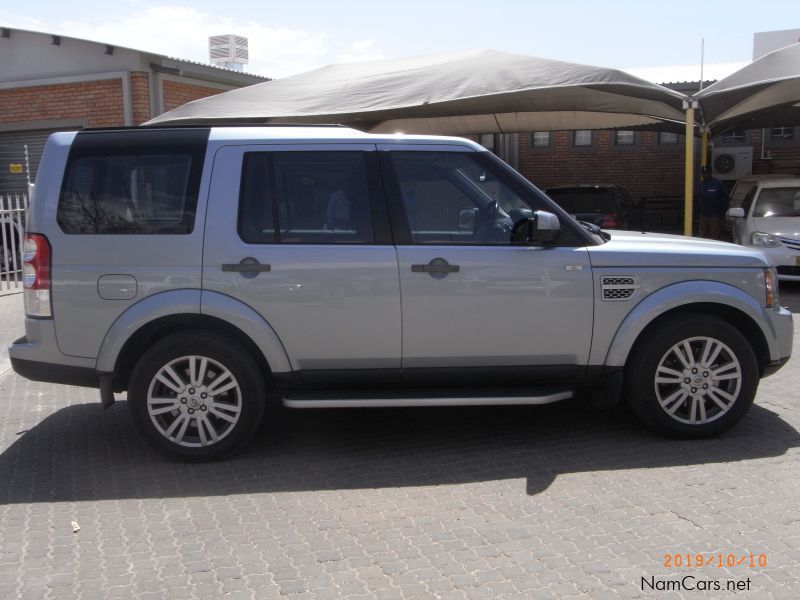 Land Rover DISCOVERY 4 TD SD V6 SE in Namibia