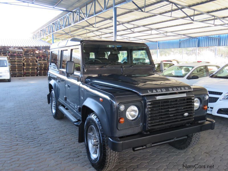 Land Rover Defender 110 in Namibia