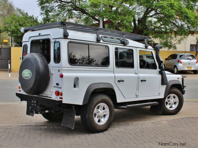 Land Rover Defender 110 in Namibia